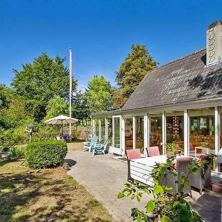 Large Holiday In A Peaceful And Scenic Area Holiday home *