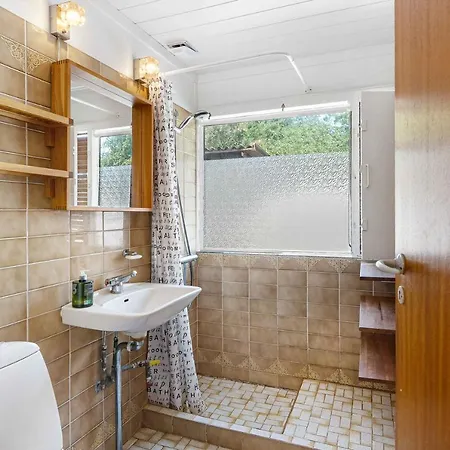 Large In A Peaceful And Scenic Area * Hundested