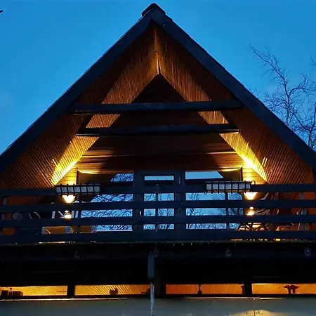 Large In A Peaceful And Scenic Area Ferienhaus *
